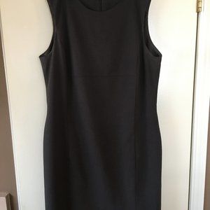 Gray sleeveless dress